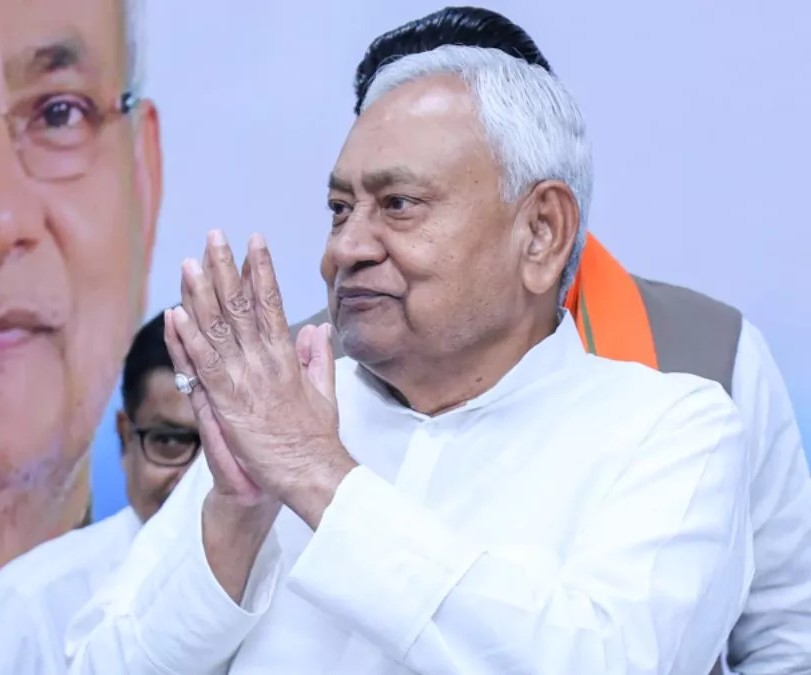 Nitish Kumar reached the war room of JDU